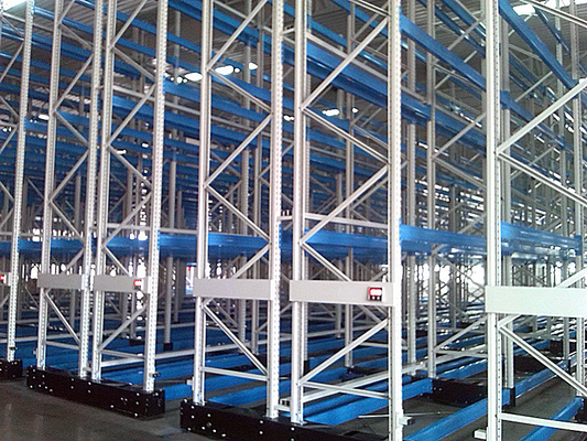 B13 Système électrique de rangement mobile automatique pour les palettes