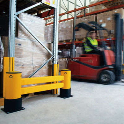 Protégeurs de rack en position verticale