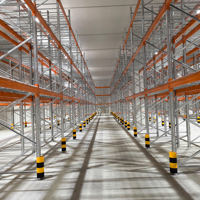 B60:Étagères pour produits lourds Système de rayonnages de palettes industriels Étagères pour produits lourds Entrepôt d'acier