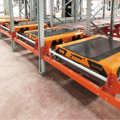 Voiture de navette radio à quatre voies pour palettes de navette à quatre voies ASRS Système automatique de stockage et de récupération