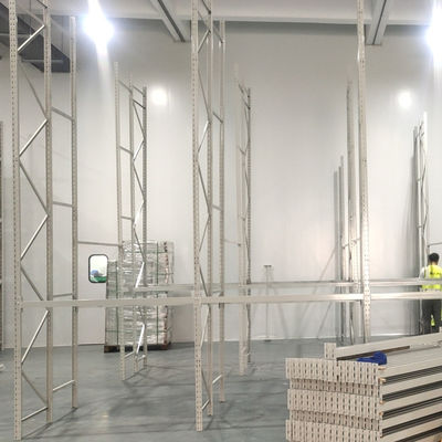 Rayonnage pour mezzanine couleur RAL